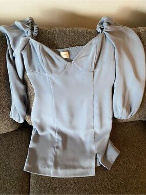 ARITZIA Wilfred Light Blue Puff-Sleeve Sweetheart Neck Dress